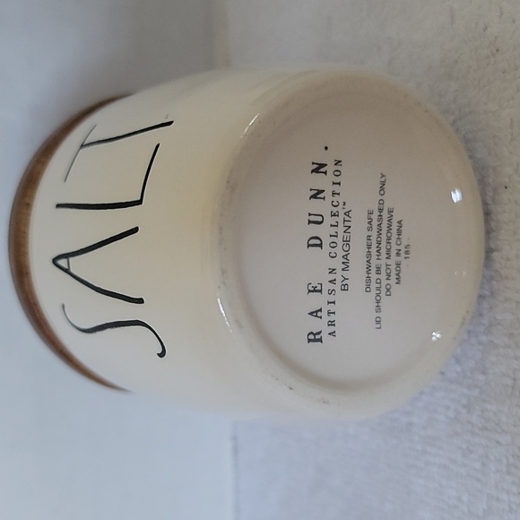 Rae Dunn salt and pepper set - Picture 5 of 15